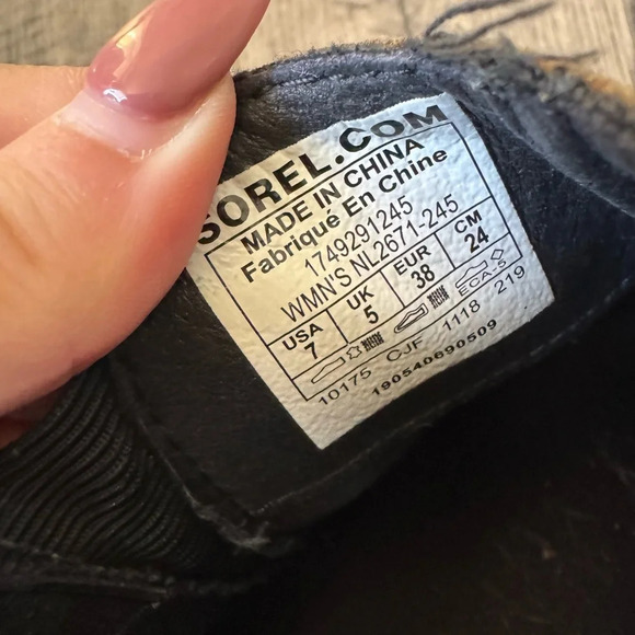 Sorel Women's Emelie Chelsea Boot - Picture 5 of 7